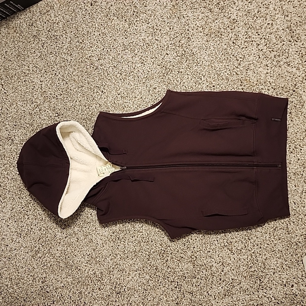 Columbia Vest